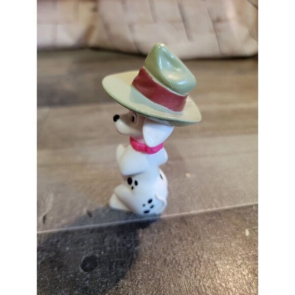 101 Dalmatian with hat on toy figure dog Disney - Picture 2 of 5